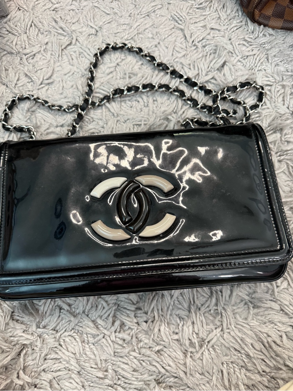 CHANEL Lipstick Black Patent Leather Chain Shoulder Bag with tri-color CC - Picture 2 of 10